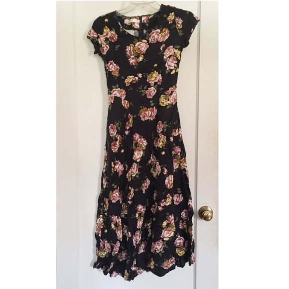 ⭕ 5/$17 - Cotton Floral Sun Dress (Size XS ~ XXS ) - Picture 1 of 7